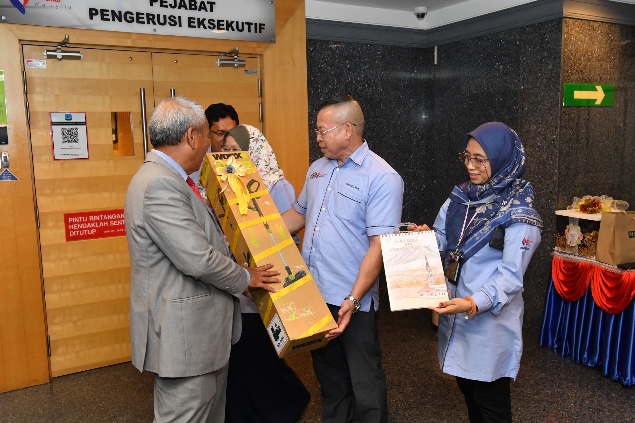 6256788567669173 4524354496898953143 n