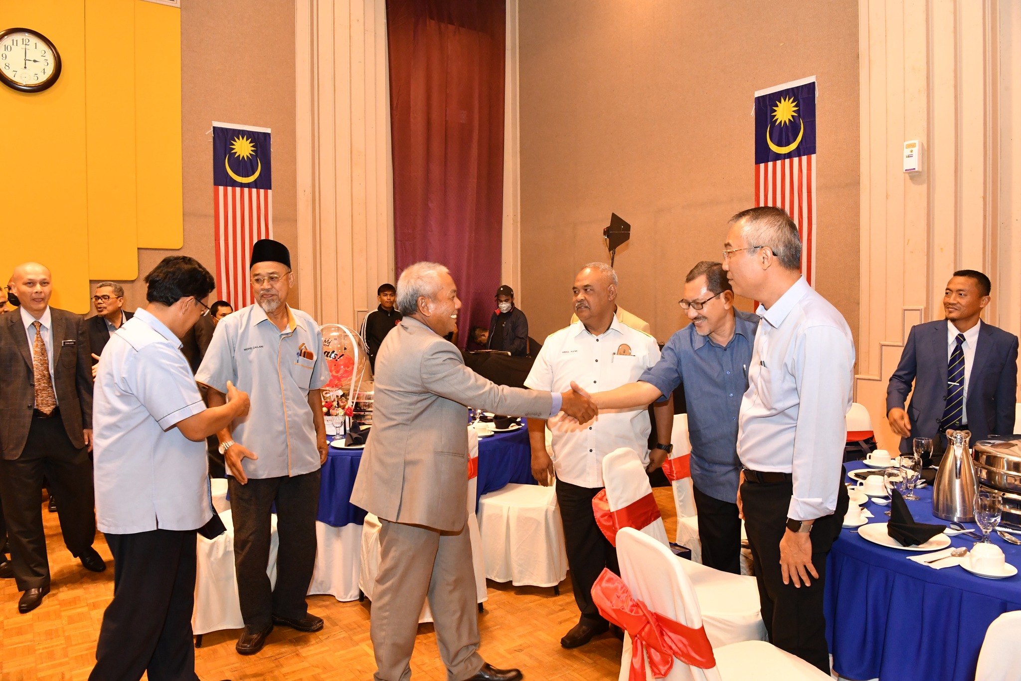 6256753927672637 9159556926216450586 n